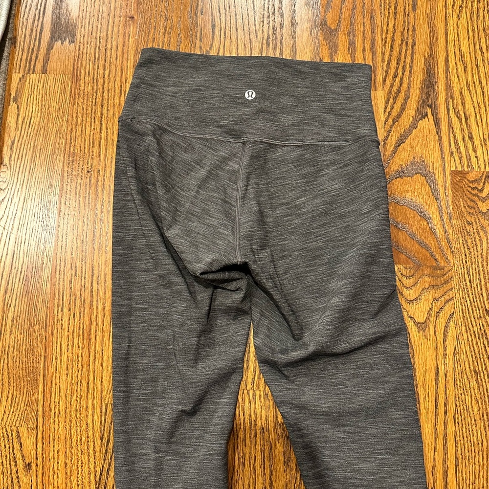 Lululemon Wonder Under heathered gray leggings